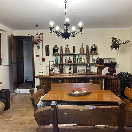 Casale Santa Maria Del Monte Дом отдыха